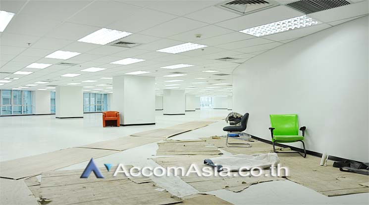  1  Office Space For Rent in Sukhumvit ,Bangkok BTS Phrom Phong at UBC II Building AA14251
